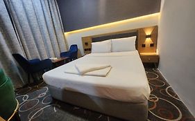 فندق ميلودي كوين